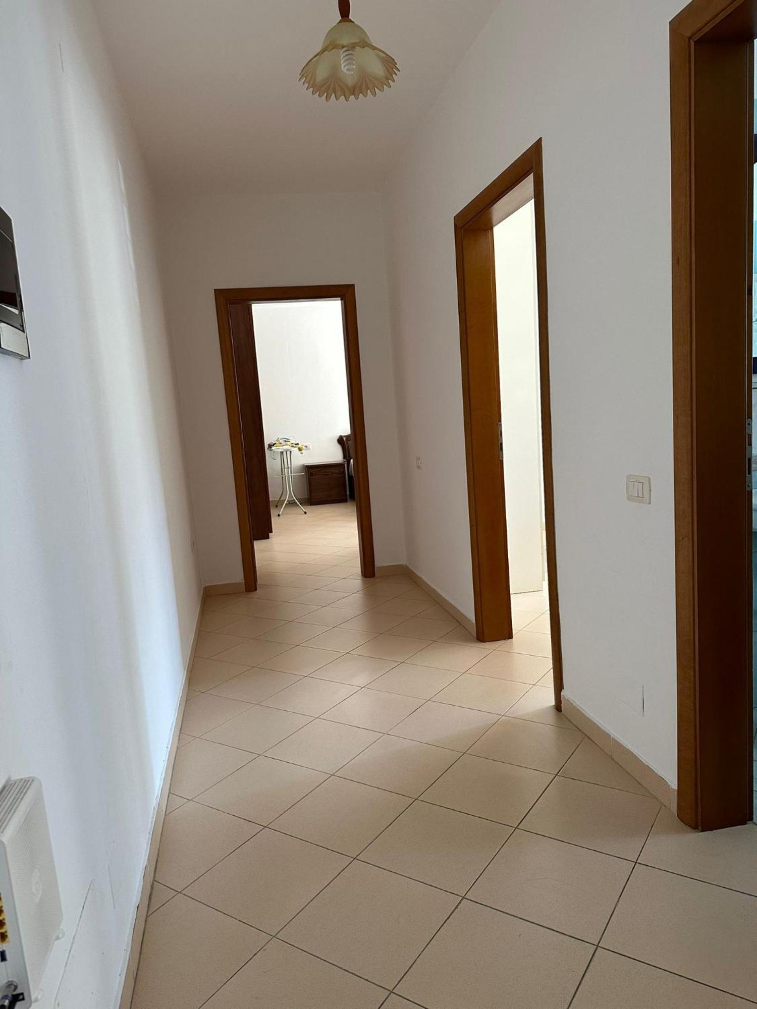 Renting House Влёра Экстерьер фото