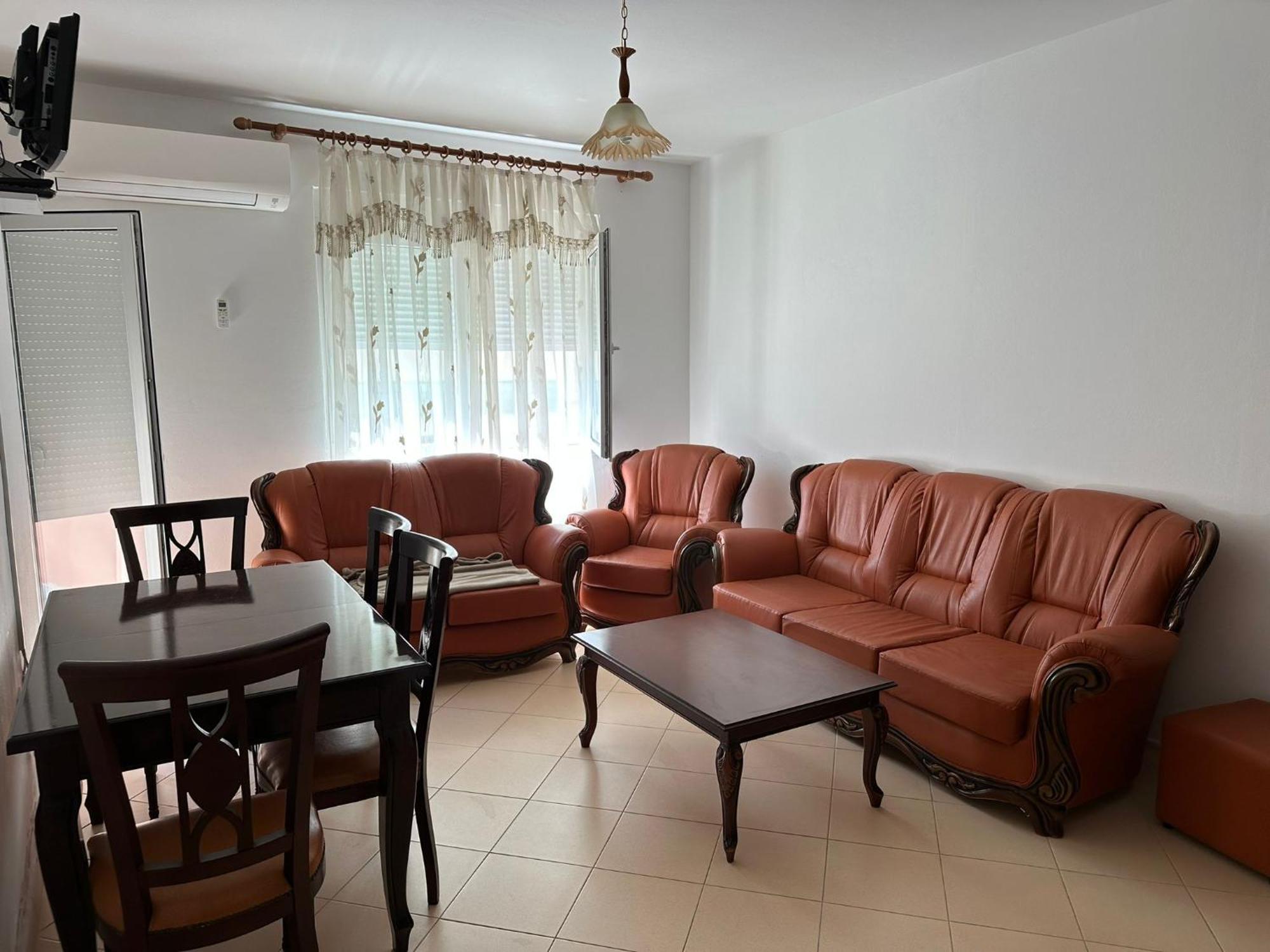 Renting House Влёра Экстерьер фото